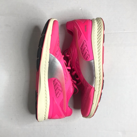 Puma woman’s shoes size 9 pink color athletic - Picture 4 of 8